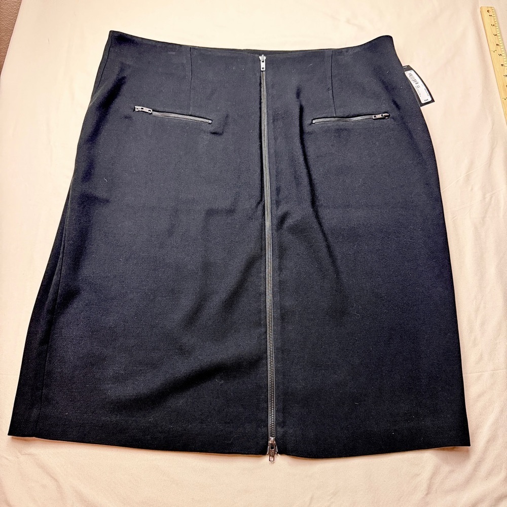 Worthington Black top & bottom Front-Zip Pencil Skirt